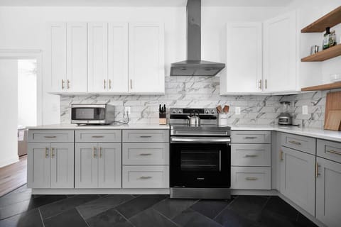 Spacious completely renovated kitchen