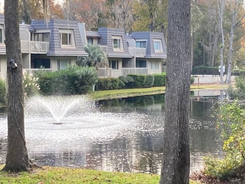 Lovely fountain view for serene coffee or happy hour cocktails.