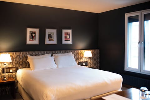 Deluxe Double Room | Egyptian cotton sheets, premium bedding, memory foam beds, in-room safe