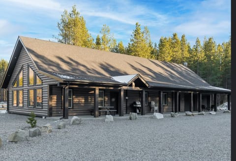 Antler Ridge Cabin Rental - Pet Friendly! (1379)
