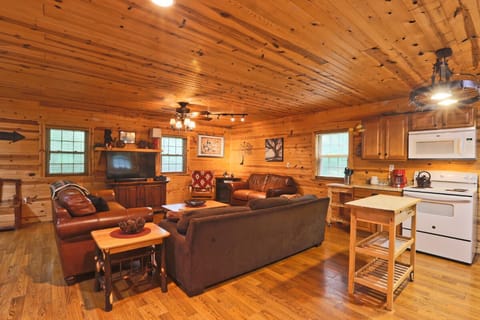 Living room with plenty of seating