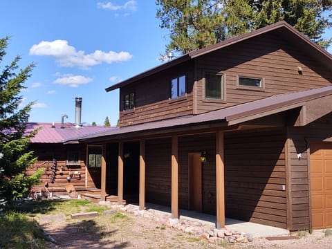 Main entrance with covered walkway