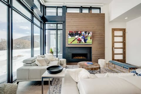 Great Room with golf course and valley views
