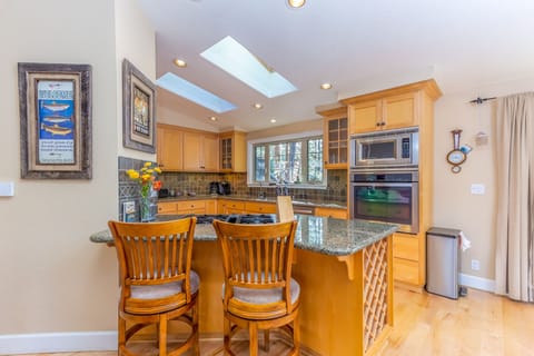 Kitchen - Main Level