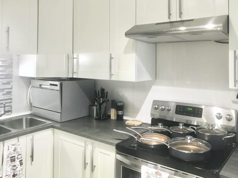 dishwasher, and oven