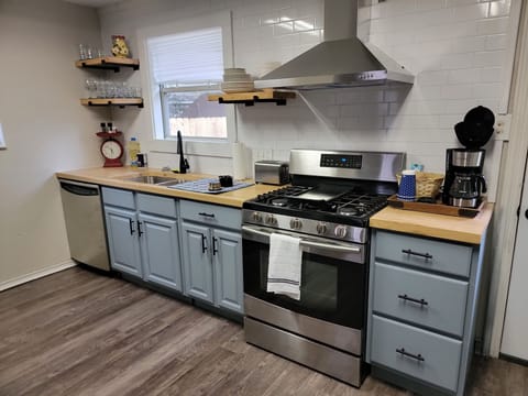 updated kitchen. fully stocked!
