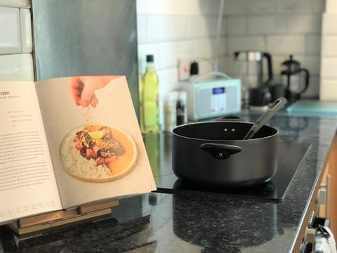 Comfort House, Private Bathroom | Shared kitchen | Highchair