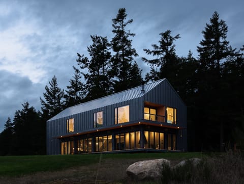 Evening glow at the Inn