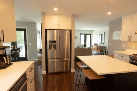 Kitchen - Looking back to Dining Area (left) and Living Room (right)