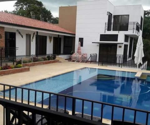 Basic Cottage | 5 bedrooms, bed sheets