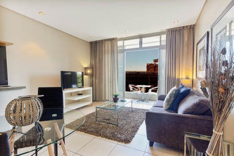 Apartment, 1 Bedroom, Smoking, Balcony | Living area