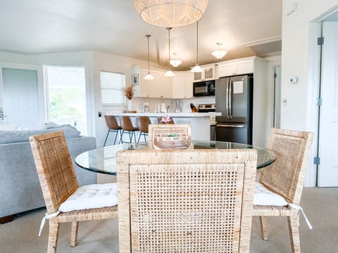 Dining area close up!