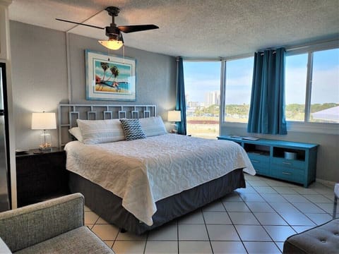 king bed