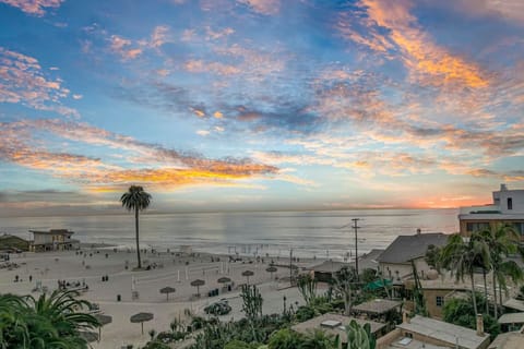 Welcome to Ocean Blue Surf Sanctuary, where Moonlight Beach steals the spotlight from every angle. Your SoCal surf adventure begins here, with stunning views from multiple decks and every corner of this beachside retreat.
