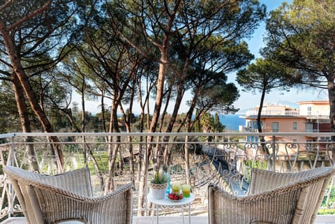 woody-home-sea-view-sorrento-apartment-terrace