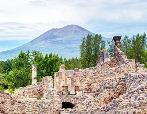 loving-times-apartment-sorrento-apartment-external