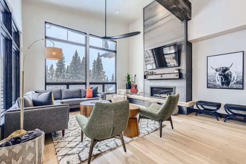 Large floor to ceiling windows to bring the outside in