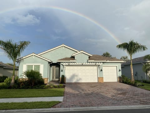 Follow the rainbow!