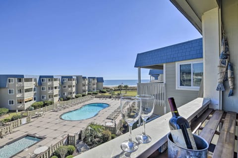 North Myrtle Beach Vacation Rental | 2BR | 2BA | Stairs Required | 840 Sq Ft