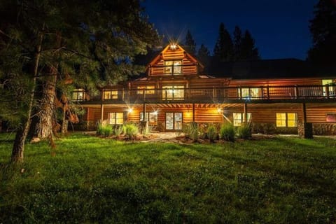 exterior view (back of home)