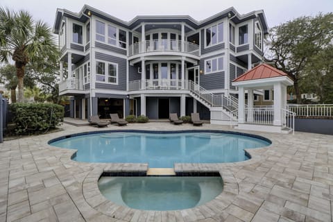 Welcome to 8 Kingfisher