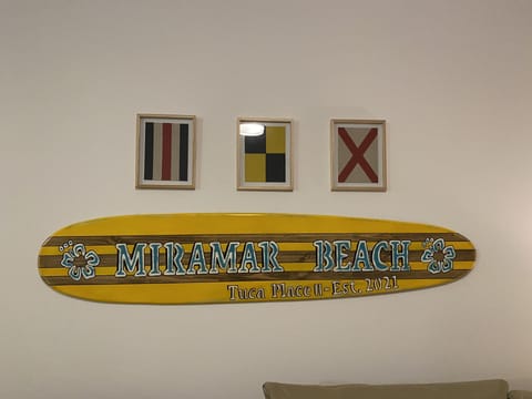 Beachy Deco at living room
