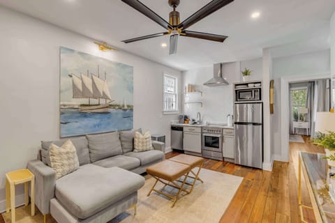 This is an 8 bedroom, 6.5 bathroom :)