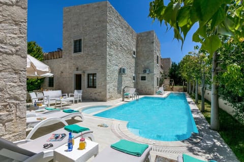 Villa Dominikos image