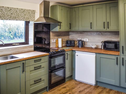 Kitchen | Angerton Cottage, Carlisle