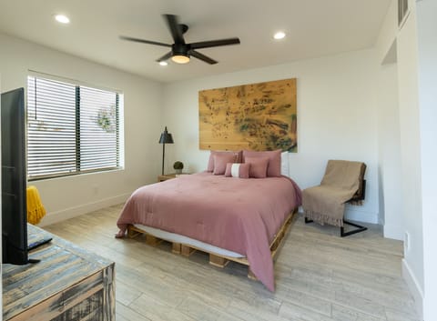 SLEEPING AREA