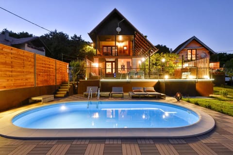 Family House, 2 Bedrooms, Balcony, Mountainside (Twin Oasis Retreat with Pool & Spa) | Pool | Seasonal outdoor pool