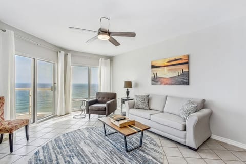 Emerald Isle 1604 - Living room
