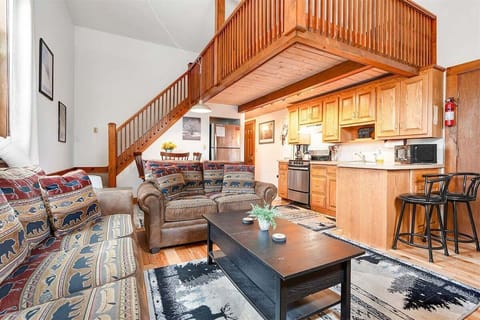 Kitchen/living