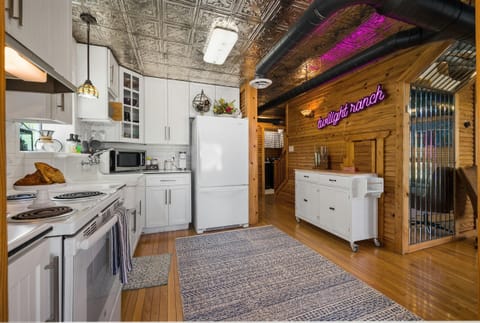 Farmhouse kitchen (1)