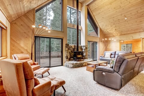House, Multiple Beds, Patio, Mountain View (Serenity at Tahoe Donner) | Interior