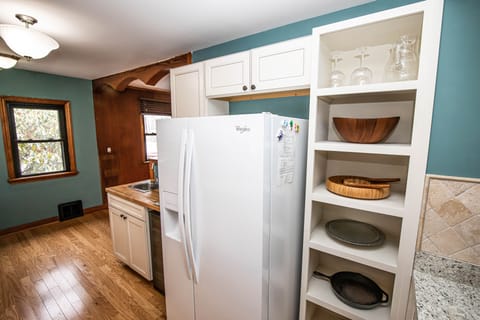 Plenty of storage for your vacation supplies, now get busy relaxing!