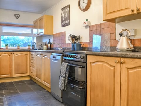 Kitchen | Catbells, Frizington