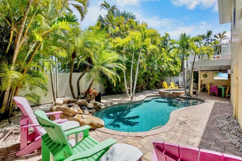 Private Pool and Spa with Sun Loungers