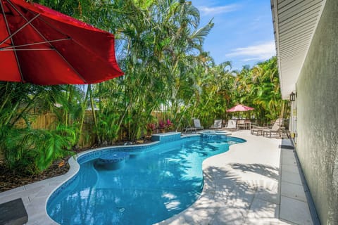 Private pool with spa and outdoor dining area