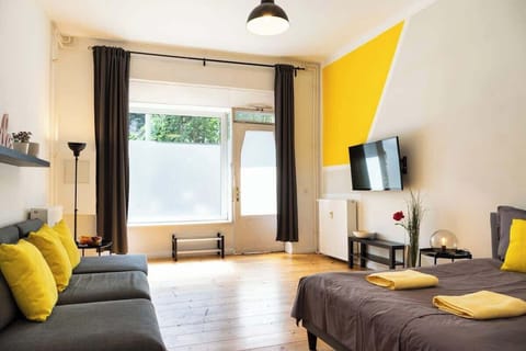 Entry area with the cosy living space