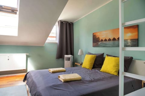 Bedroom with double bed