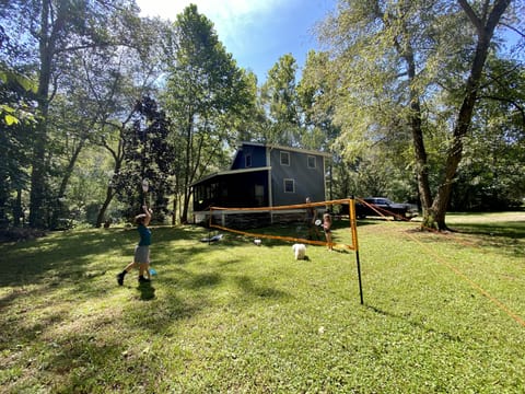 Huge yard for the kids to play!