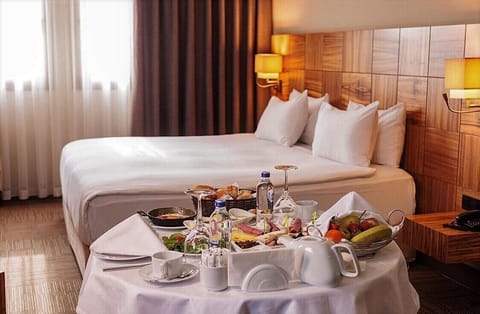 Room service - dining