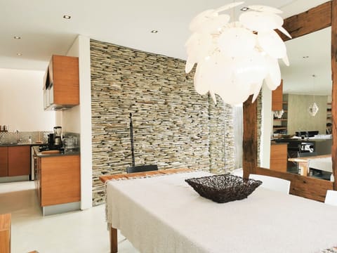 Exclusive House | 1 bedroom, laptop workspace, bed sheets