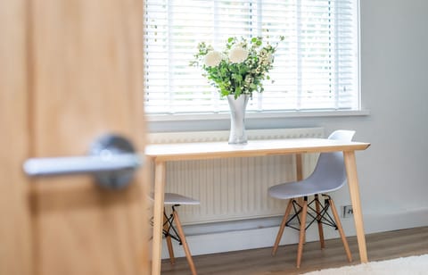 Executive Apartment, Private Bathroom | Lounge