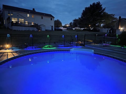 4ft private pool.  