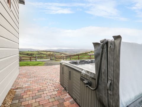 Cottage | Property grounds