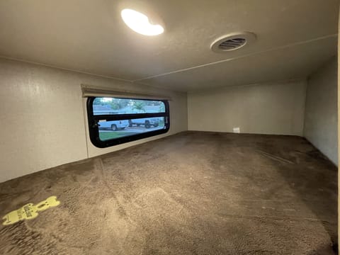 Cozy Camper Delivered to You! Campground/ 
RV Resort in Hollywood