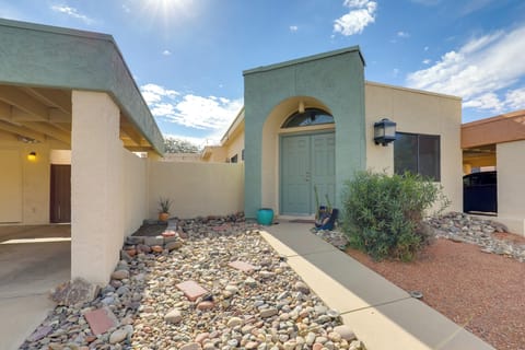 Tucson Vacation Rental | 2BR | 2BA | 1,150 Sq Ft | Step-Free Access