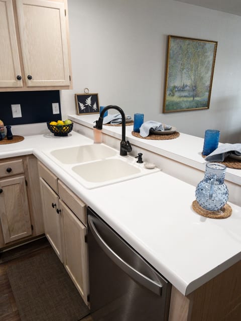 Kitchen with full size appliances